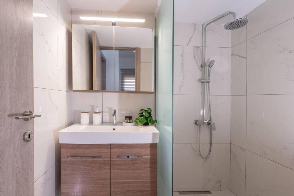 Calliroe Aesthetic Centro Apt Ираклион Экстерьер фото